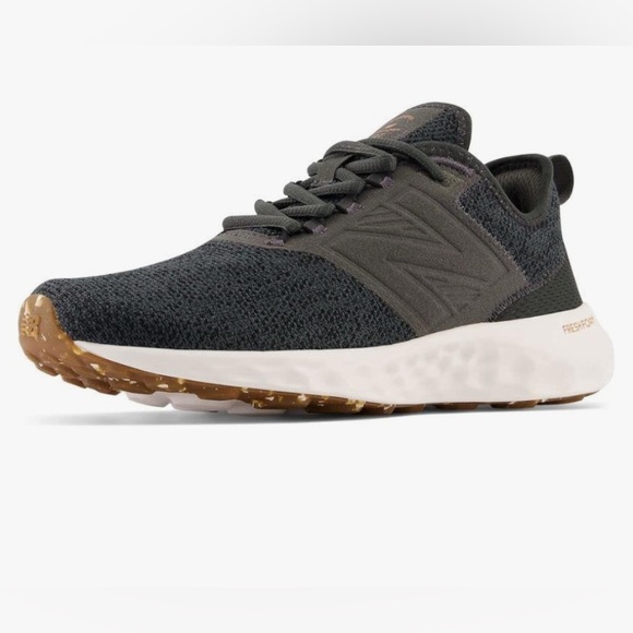 New Balance Shoes - New Balance Fresh Foam SPT V4 Running Shoes 9.5